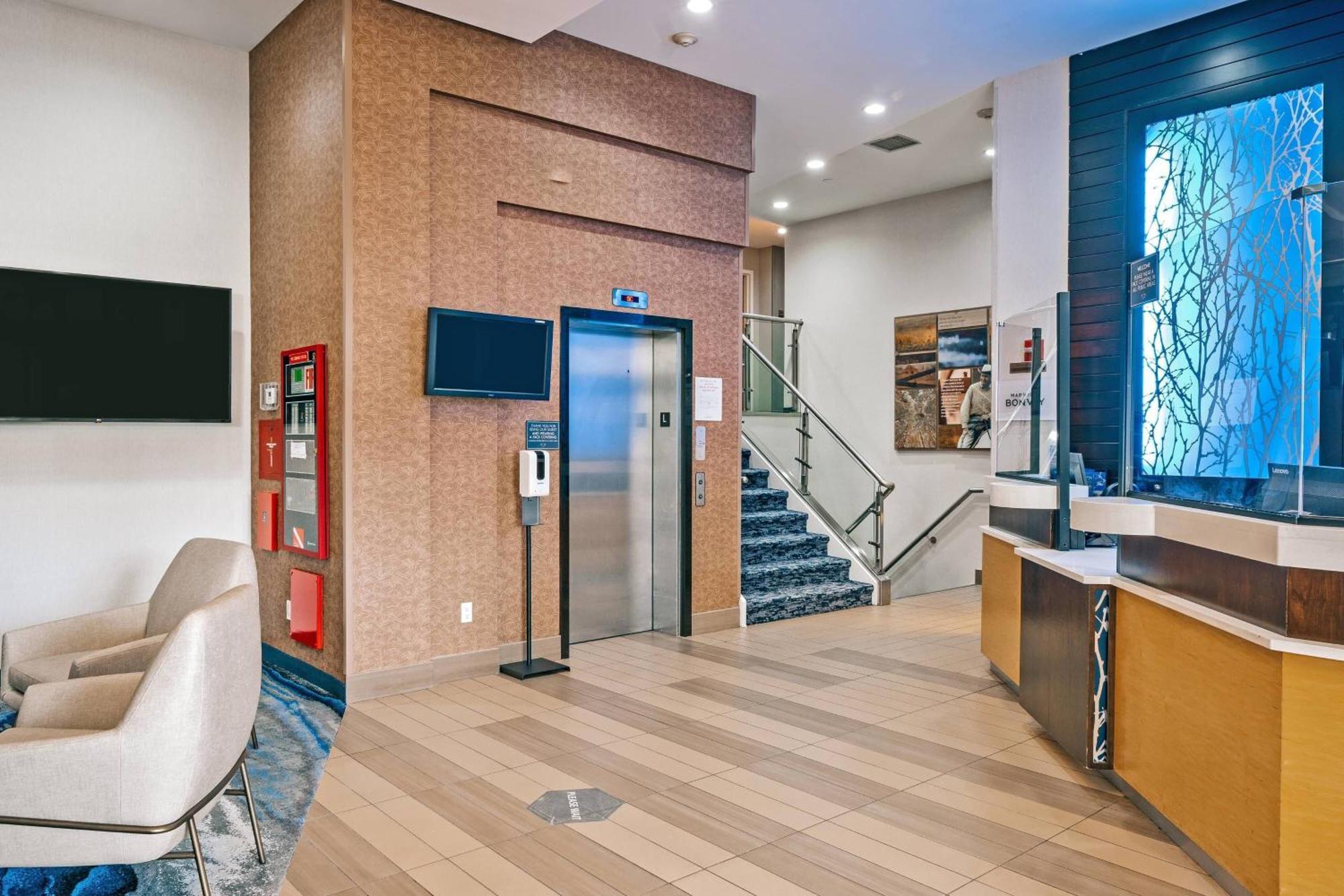 Fairfield Inn By Marriott New York Laguardia Airport/Astoria Zewnętrze zdjęcie